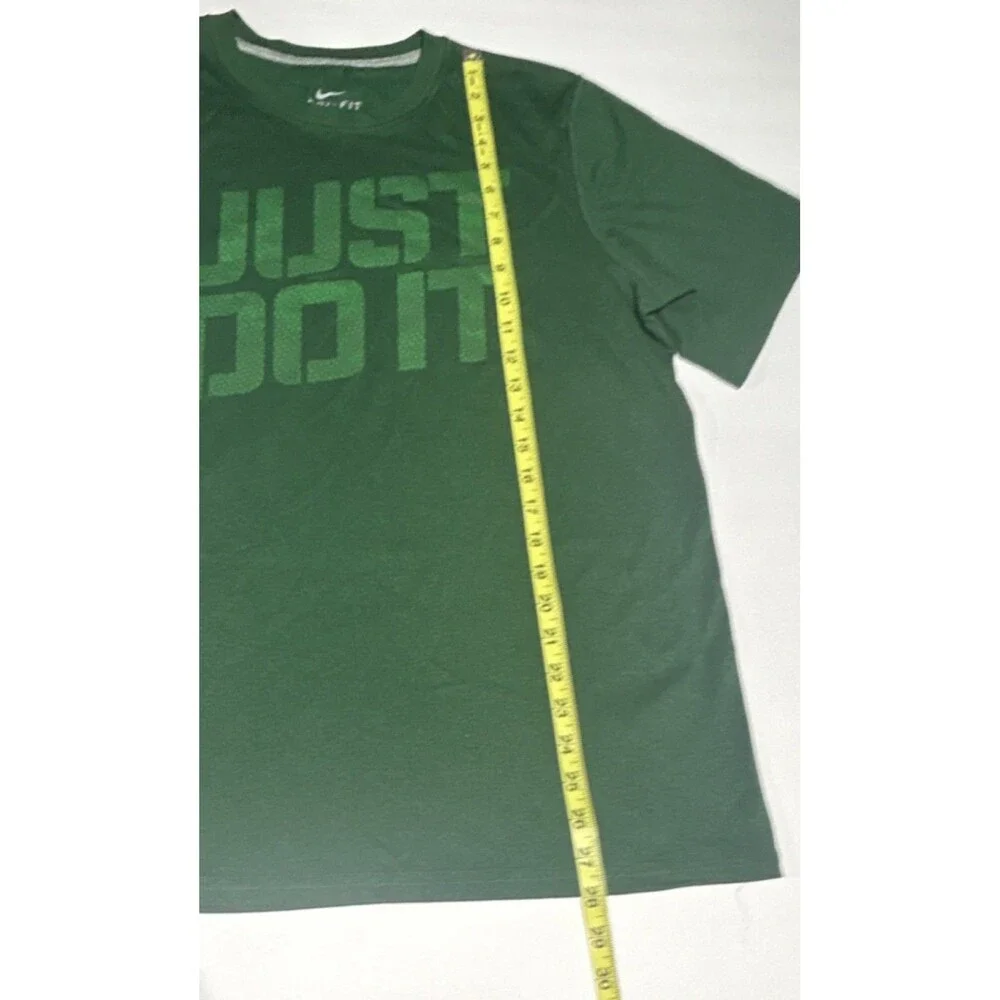 Nike Dri-FIT Men’s Medium Green Short Sleeve Crew Neck Graphic Tee “Just Do It”